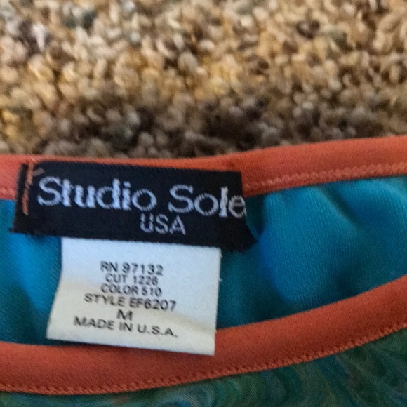 Fun skirt! - Picture 3 of 4